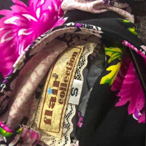 Beautiful multi colored dress - Picture 9 of 10